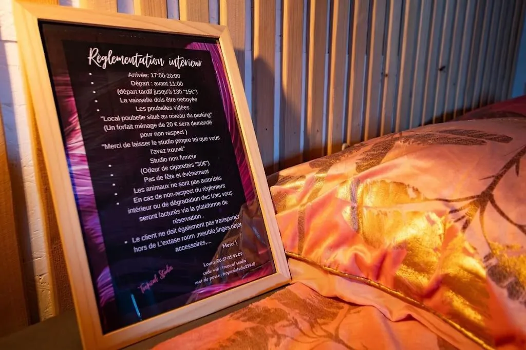 L\'Orgasm\'S Room location
